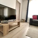 Charming - Center Cosy Apartment